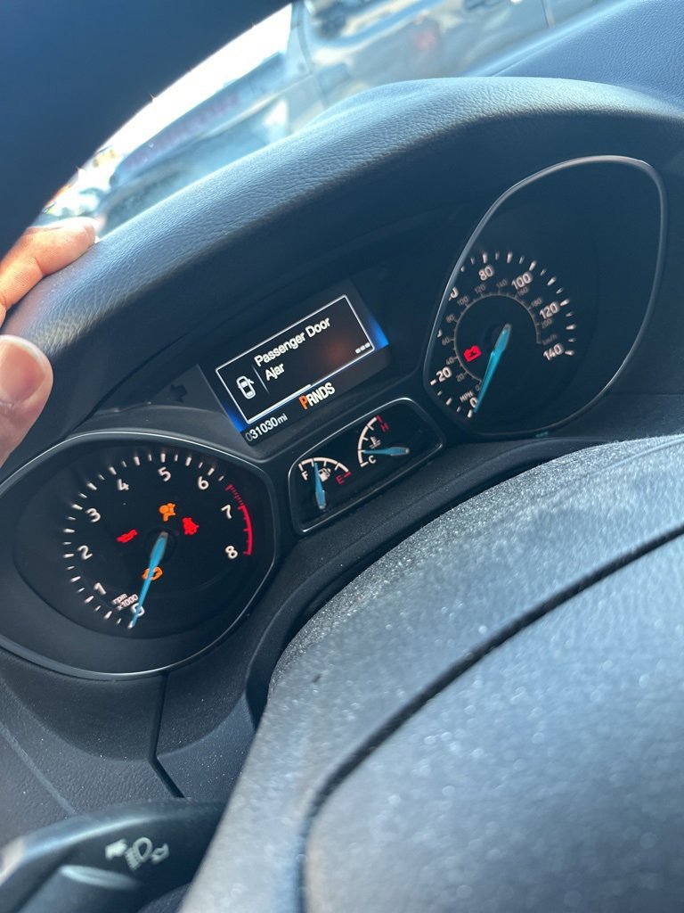 Certified 2018 Ford Focus SE image 3