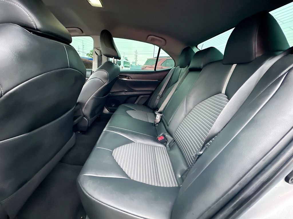 Used 2021 Toyota Camry SE w/ Convenience Package image 8
