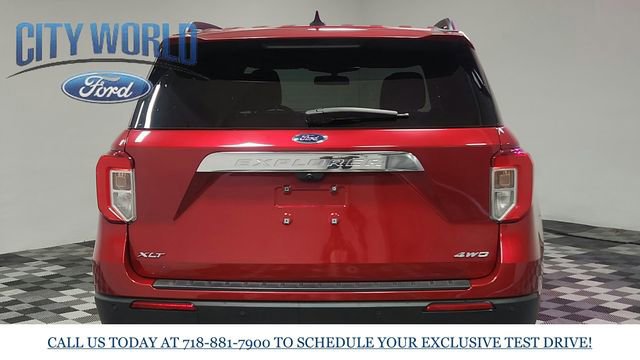 Certified 2022 Ford Explorer XLT w/ Equipment Group 202A image 5
