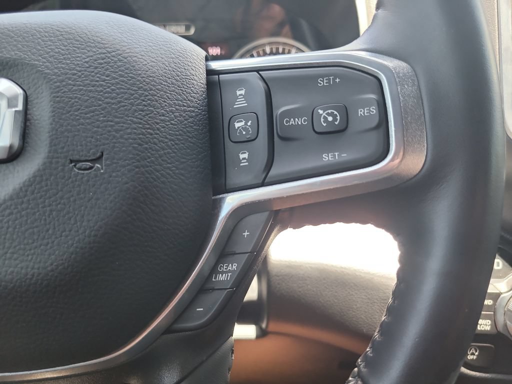 Used 2023 RAM 1500 Laramie AWD/4WD image 29