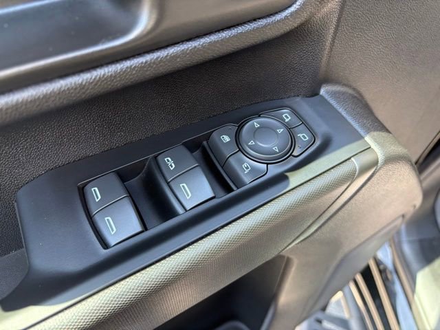 Used 2025 Chevrolet Silverado 2500 Custom w/ Custom Value Package image 11
