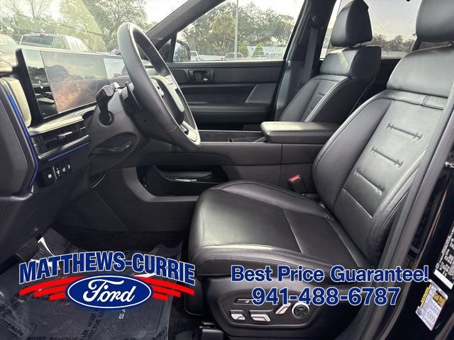 Used 2024 Hyundai Santa Fe Calligraphy FWD image 8