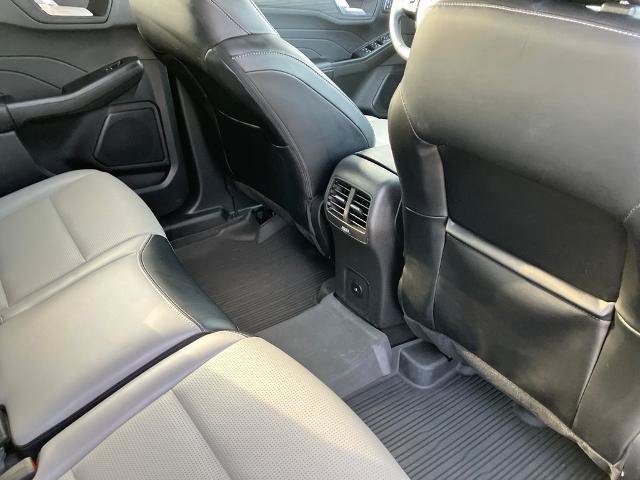 Certified 2025 Ford Escape Platinum AWD/4WD image 18