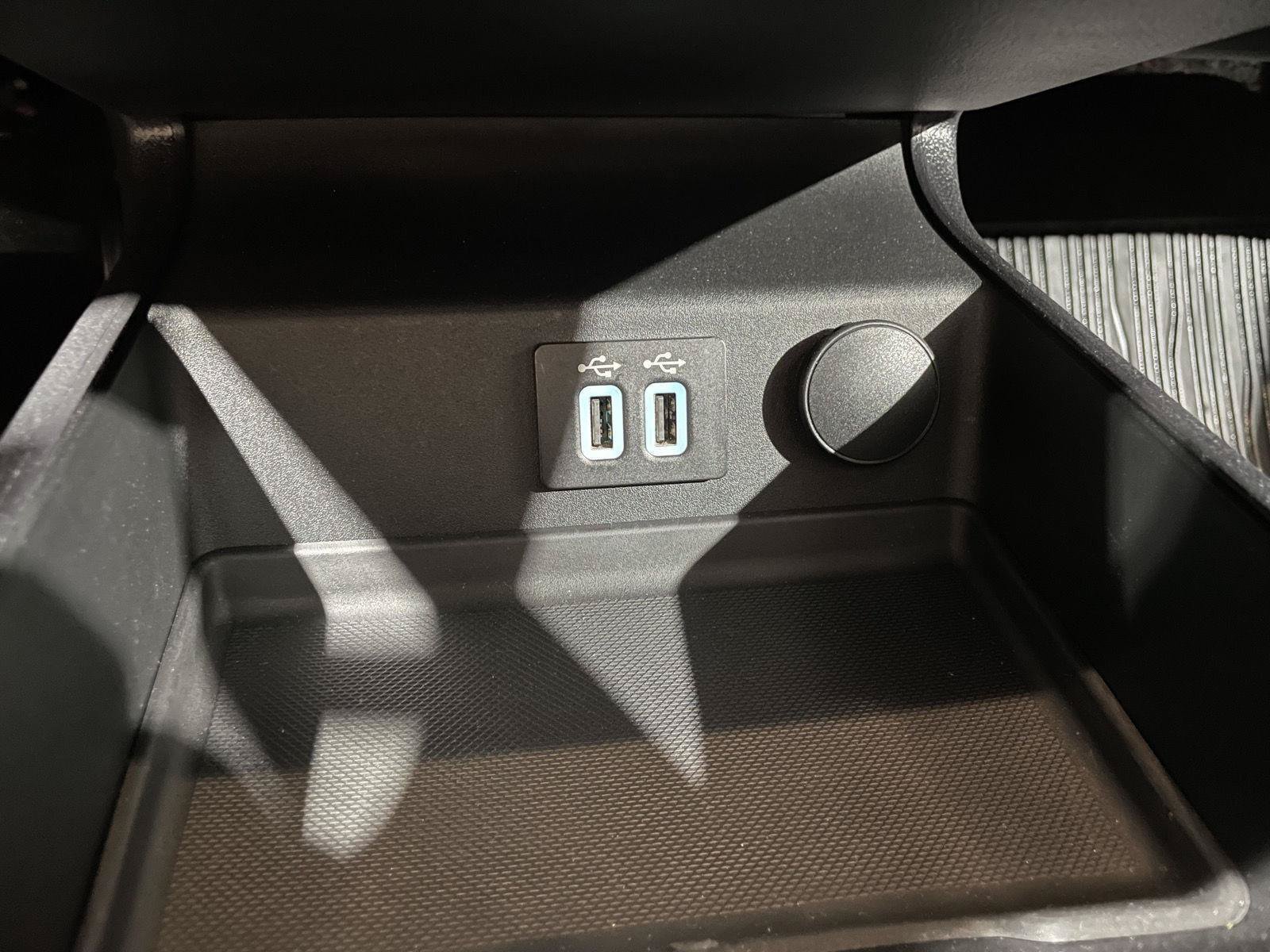 Certified 2020 Ford Fusion SE AWD/4WD image 35