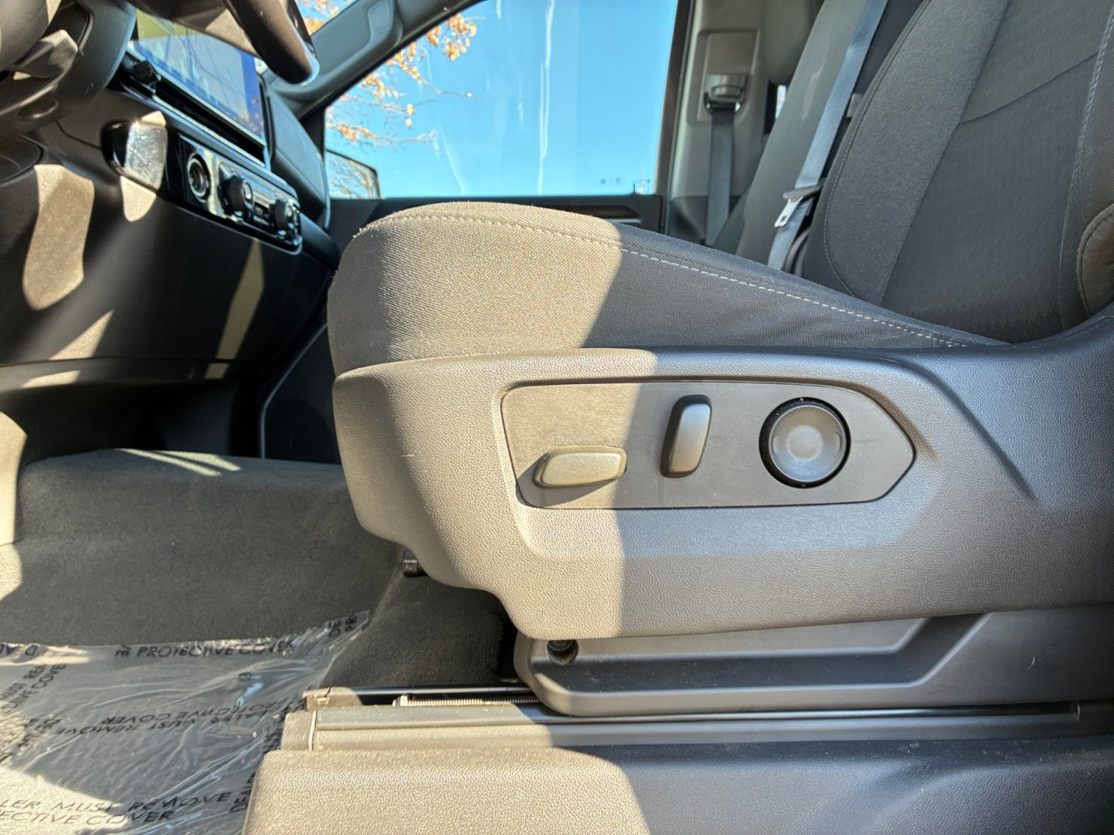 Used 2022 Chevrolet Silverado 1500 LT image 14