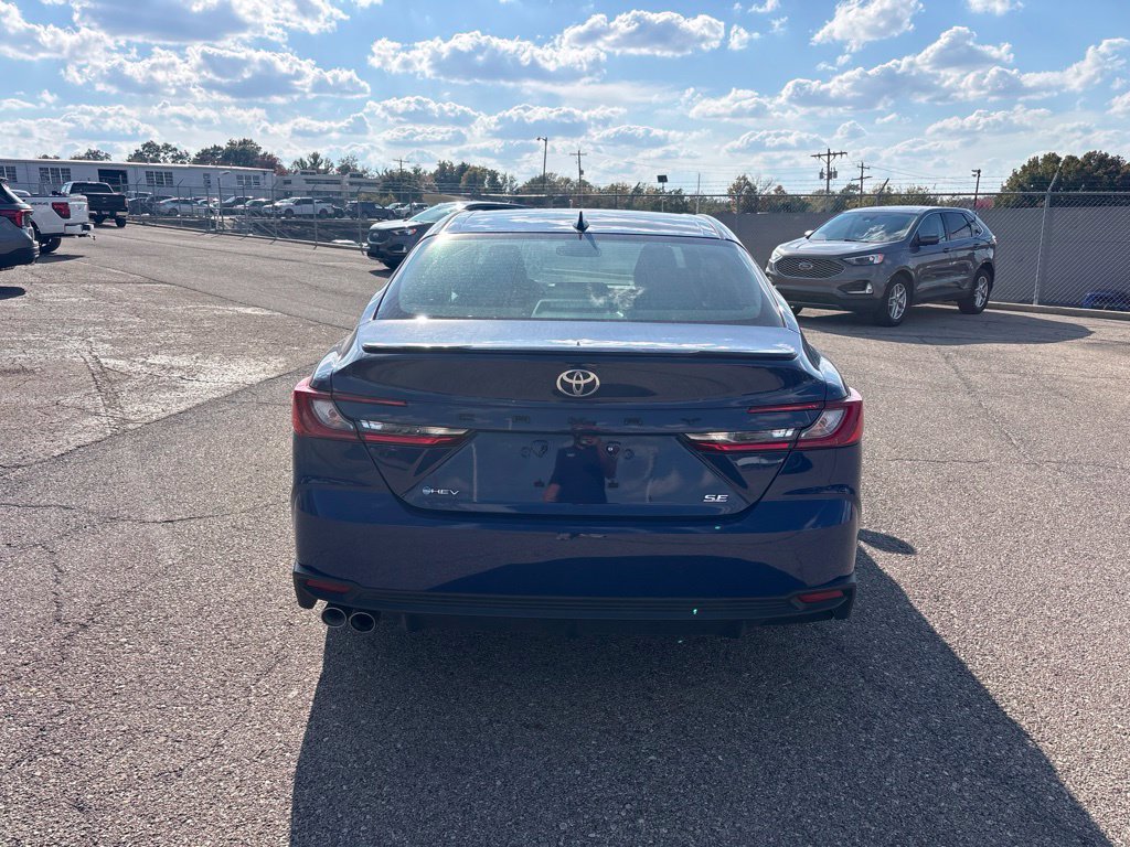 Used 2026 Toyota Camry SE FWD image 6