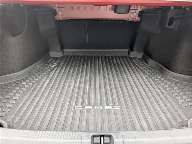 Used 2022 Toyota Camry LE image 6