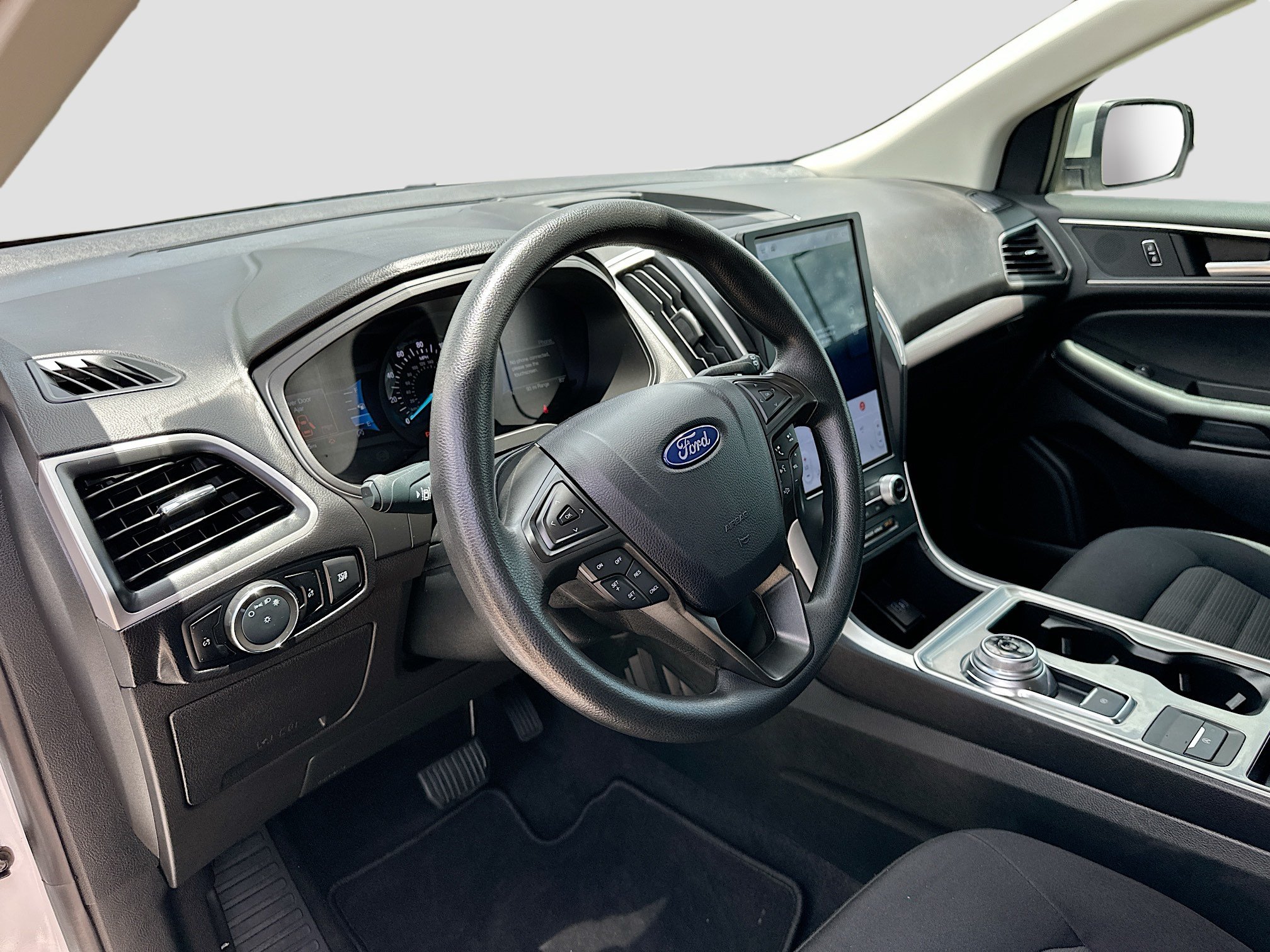 Certified 2024 Ford Edge SEL AWD/4WD image 9