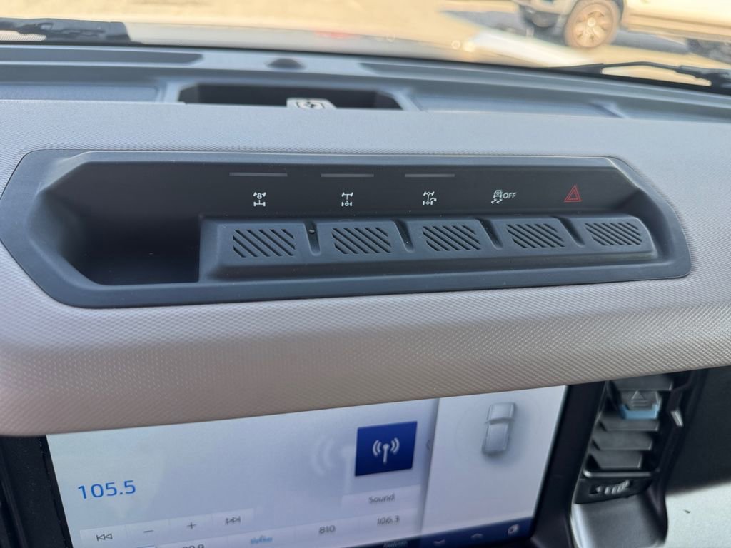 Certified 2022 Ford Bronco Wildtrak image 26