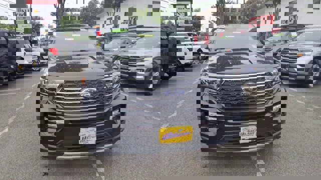 Certified 2022 Ford Explorer XLT w/ Equipment Group 202A image 12