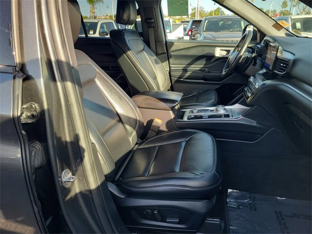 Certified 2020 Ford Explorer XLT w/ Equipment Group 202A image 20