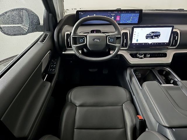 Certified 2025 Ford Expedition Active image 14