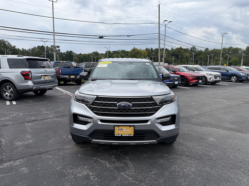 Certified 2023 Ford Explorer XLT w/ Equipment Group 202A AWD/4WD image 11