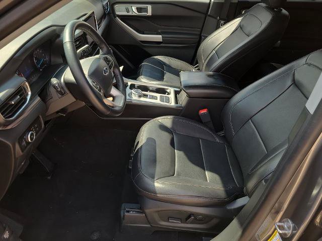 Certified 2023 Ford Explorer Limited RWD image 23