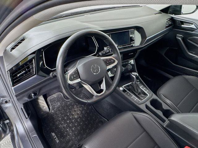 Used 2023 Volkswagen Jetta SE FWD image 9