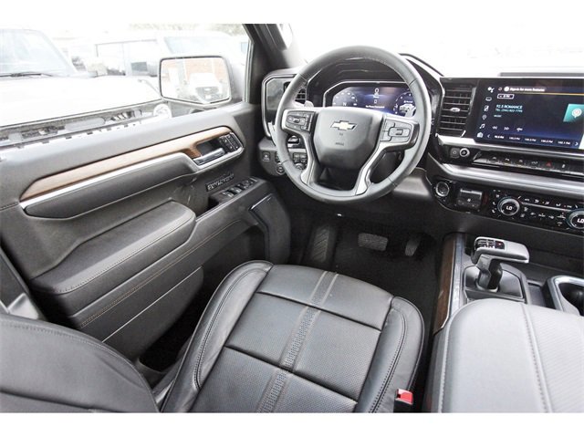 Used 2025 Chevrolet Silverado 1500 High Country w/ High Country Premium Package image 7