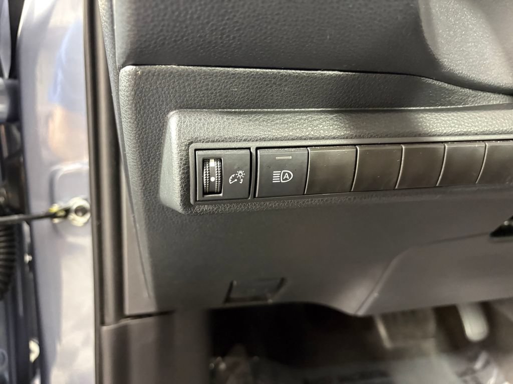 Used 2023 Toyota Corolla LE FWD image 13