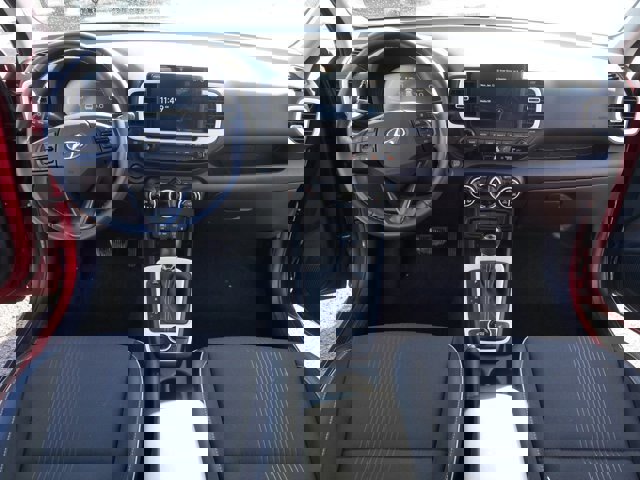 Used 2024 Hyundai Venue Limited image 22