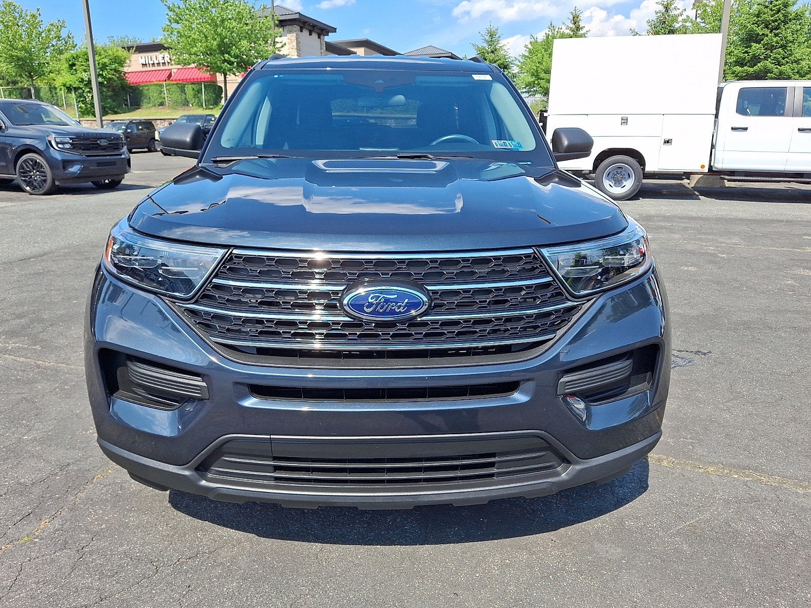 Certified 2023 Ford Explorer XLT AWD/4WD image 2