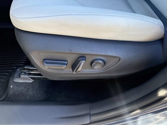 Used 2024 Toyota Grand Highlander XLE image 21