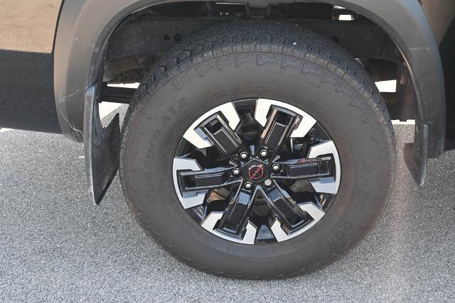 Used 2022 Nissan Frontier PRO-4X image 15