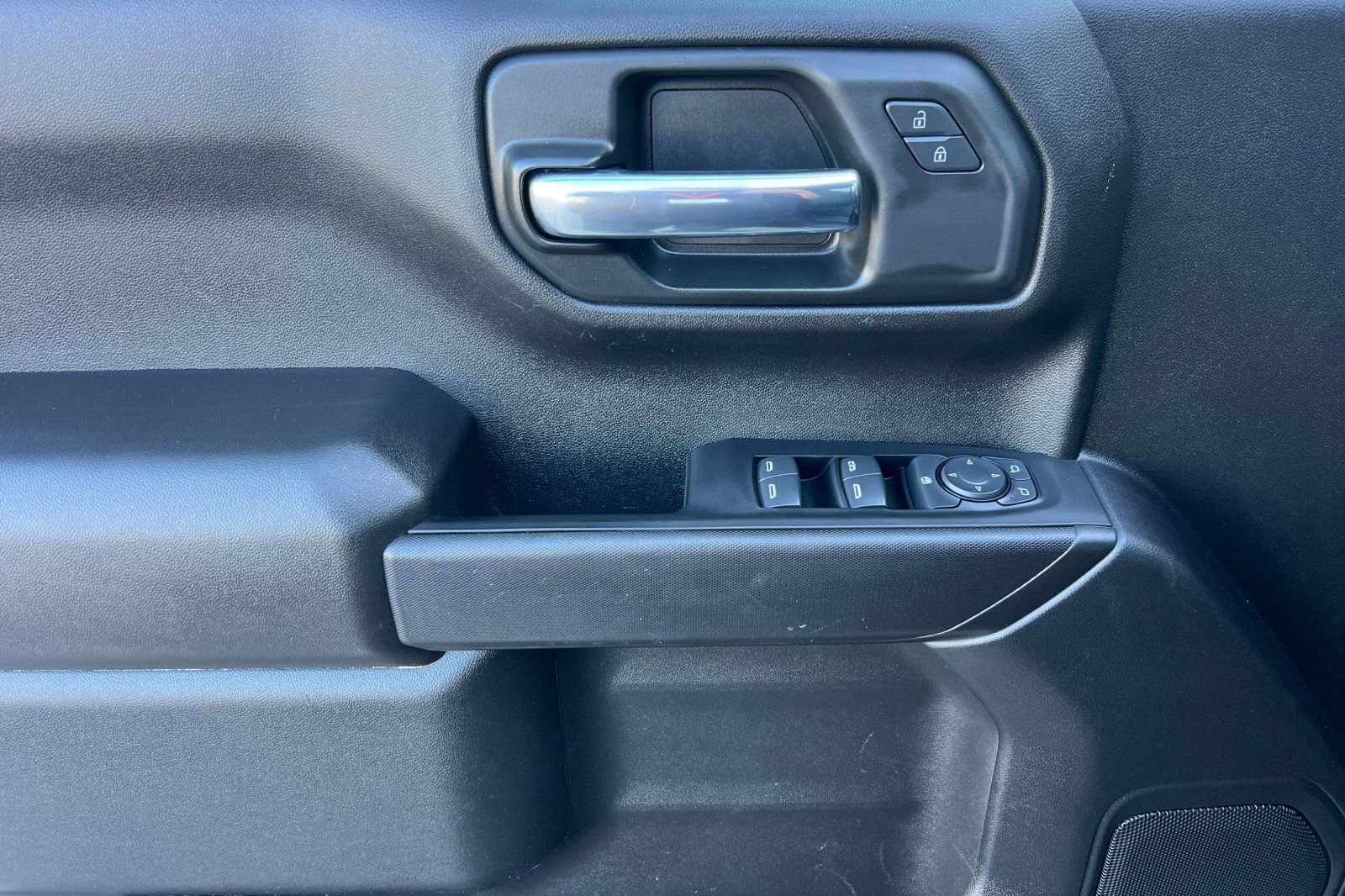 Used 2024 GMC Sierra 1500 Pro w/ Pro Value Package image 12