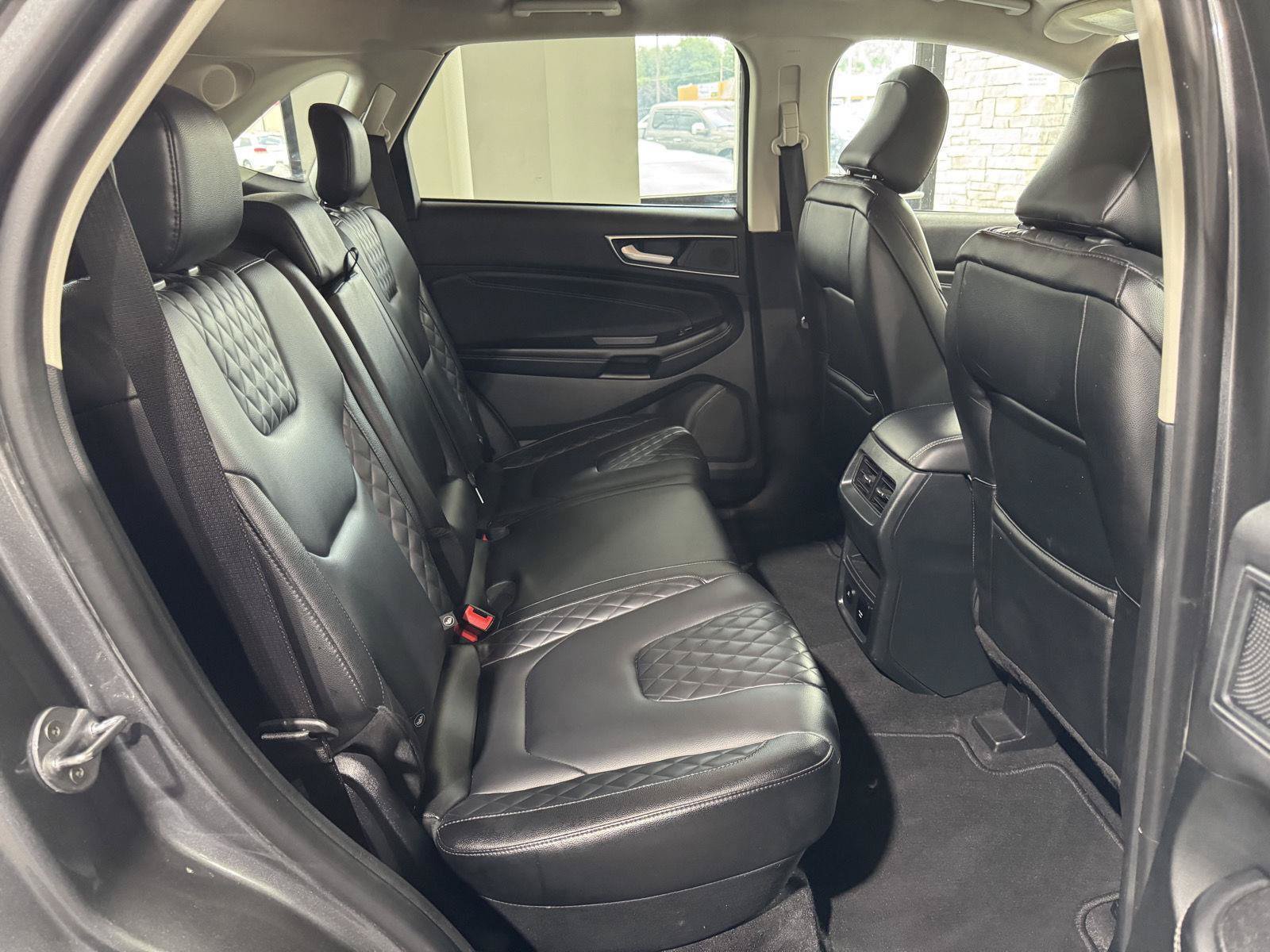 Certified 2024 Ford Edge Titanium AWD/4WD image 25