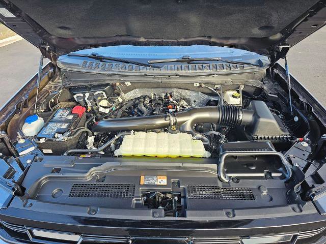 Certified 2025 Ford Expedition Max Platinum image 9