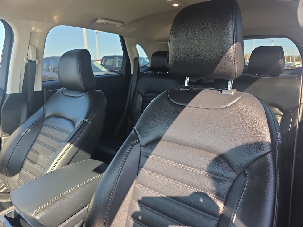 Certified 2024 Ford Edge SEL w/ Convenience Package image 18