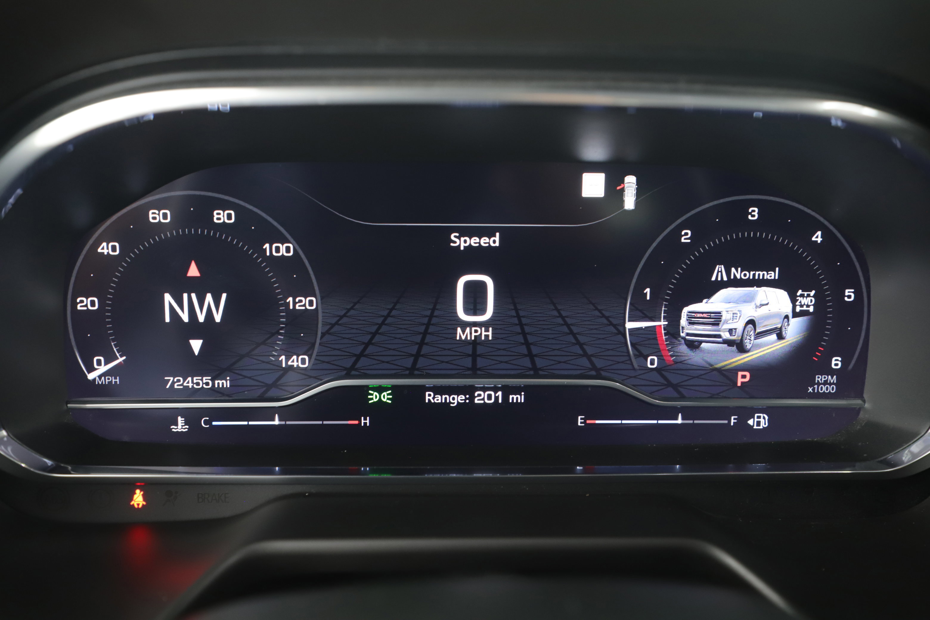 Used 2022 GMC Yukon AT4 w/ Technology Package image 18