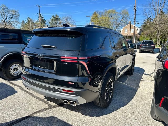 Used 2024 Chevrolet Traverse Z71 w/ Enhanced Driving Package image 5