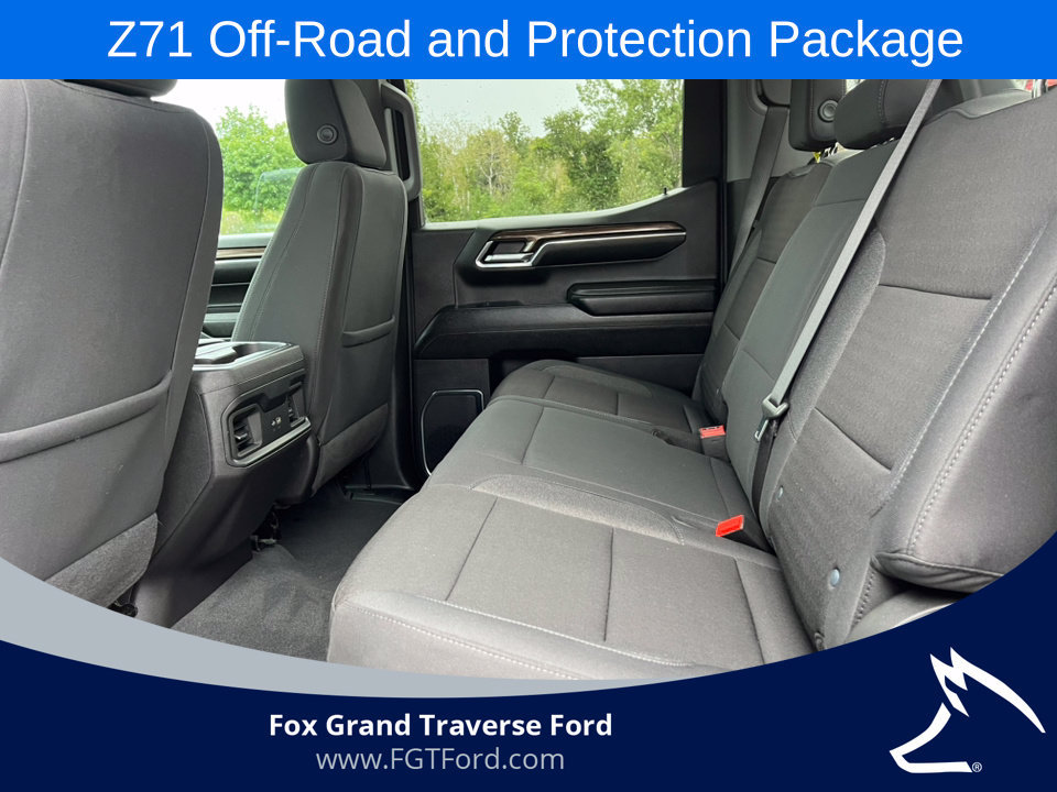 Used 2024 Chevrolet Silverado 1500 RST AWD/4WD image 5