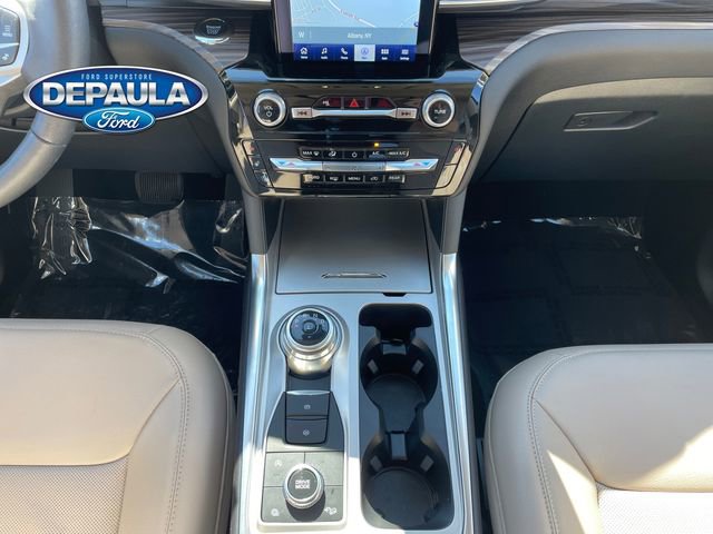 Certified 2024 Ford Explorer Limited w/ Limited Technology Package AWD/4WD image 14