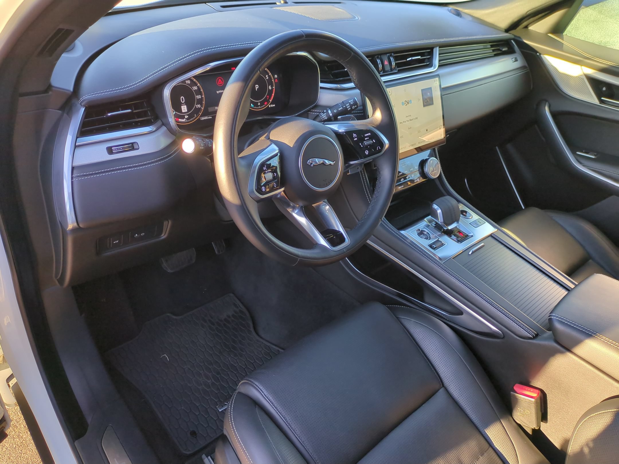 Used 2025 Jaguar F-PACE R-Dynamic S AWD/4WD image 16