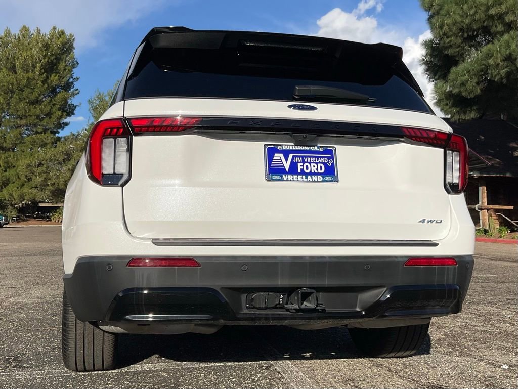 Certified 2025 Ford Explorer ST-Line w/ Premium Package image 6