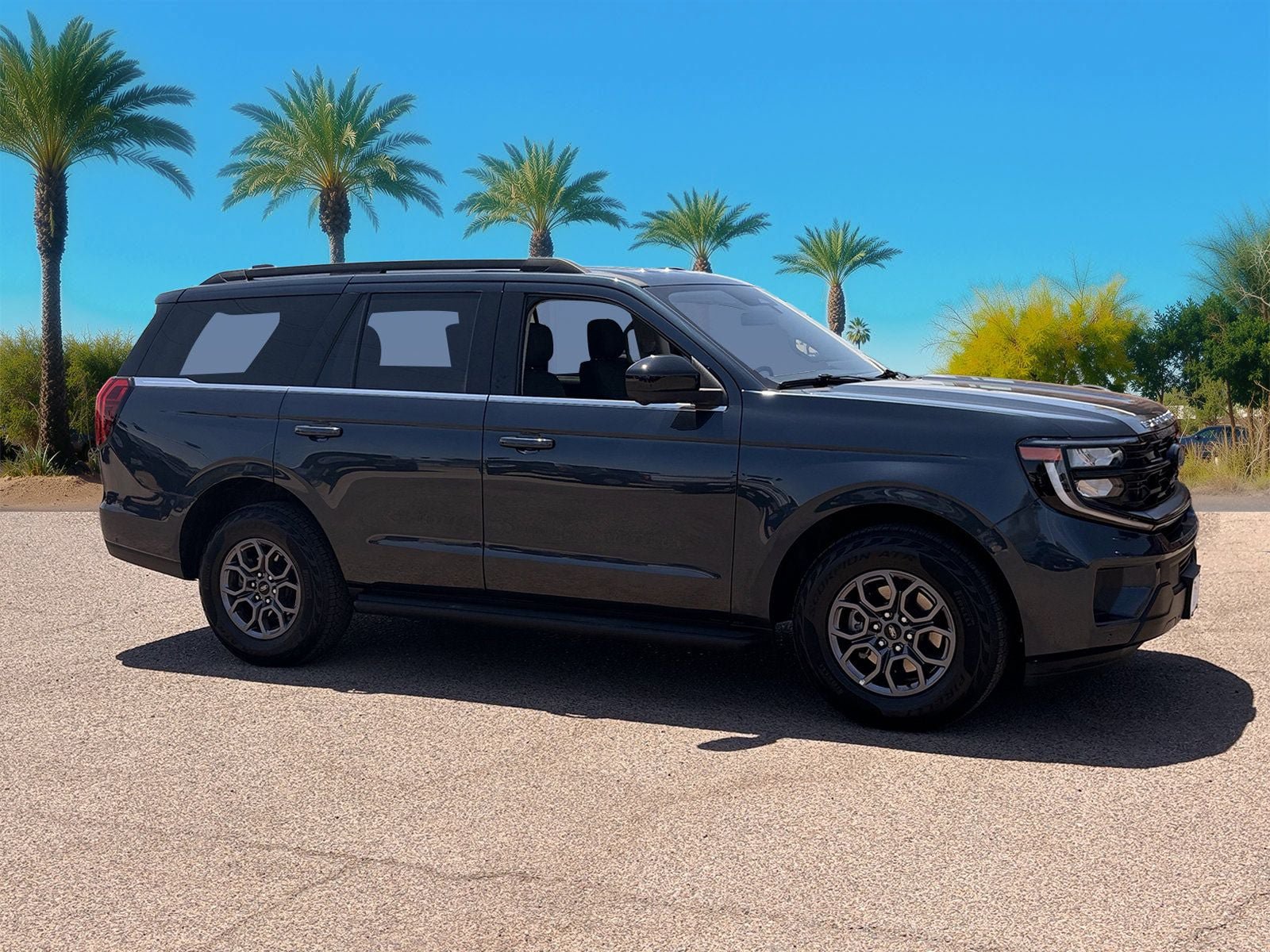 Certified 2025 Ford Expedition Active AWD/4WD image 7