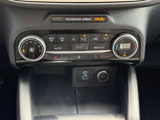 Certified 2021 Ford Escape SE w/ Cold Weather Package FWD image 4