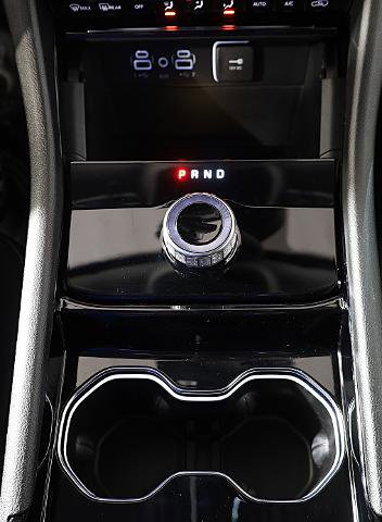 Used 2023 Jeep Grand Cherokee L Laredo image 17