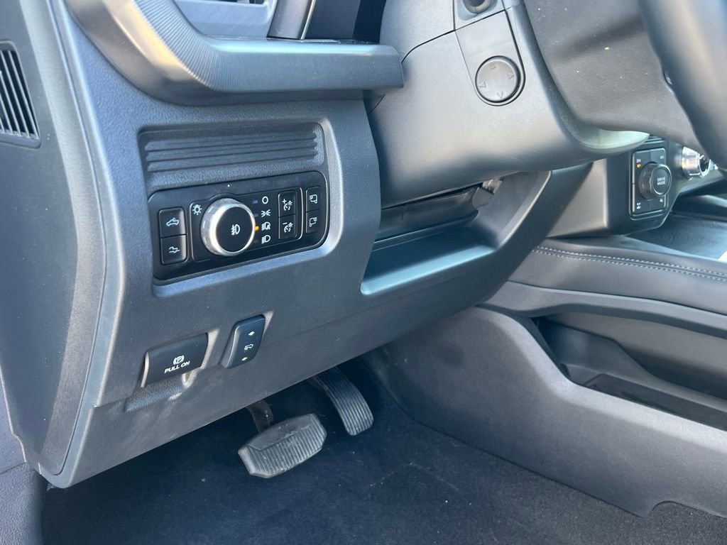Certified 2025 Ford F350 Platinum AWD/4WD image 29