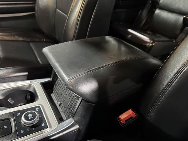 Certified 2020 Ford Explorer Platinum w/ Premium Technology Package AWD/4WD image 35