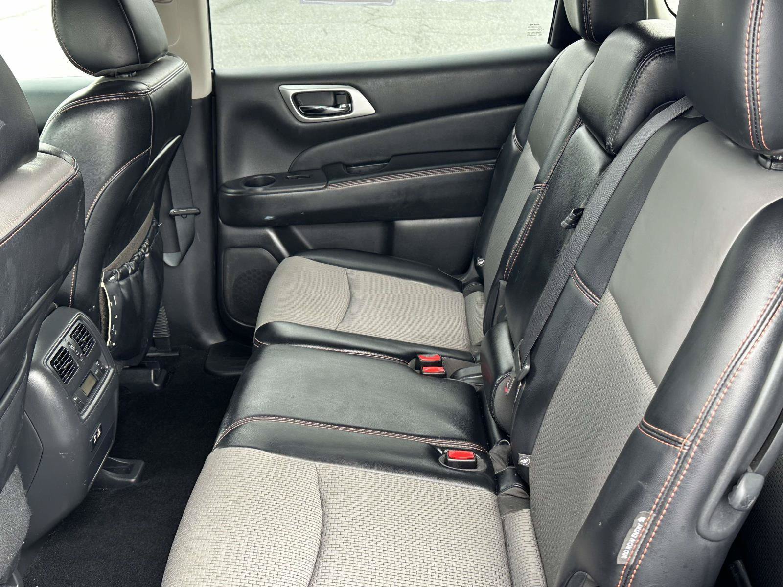 Used 2019 Nissan Pathfinder SV w/ Rock Creek Edition FWD image 13