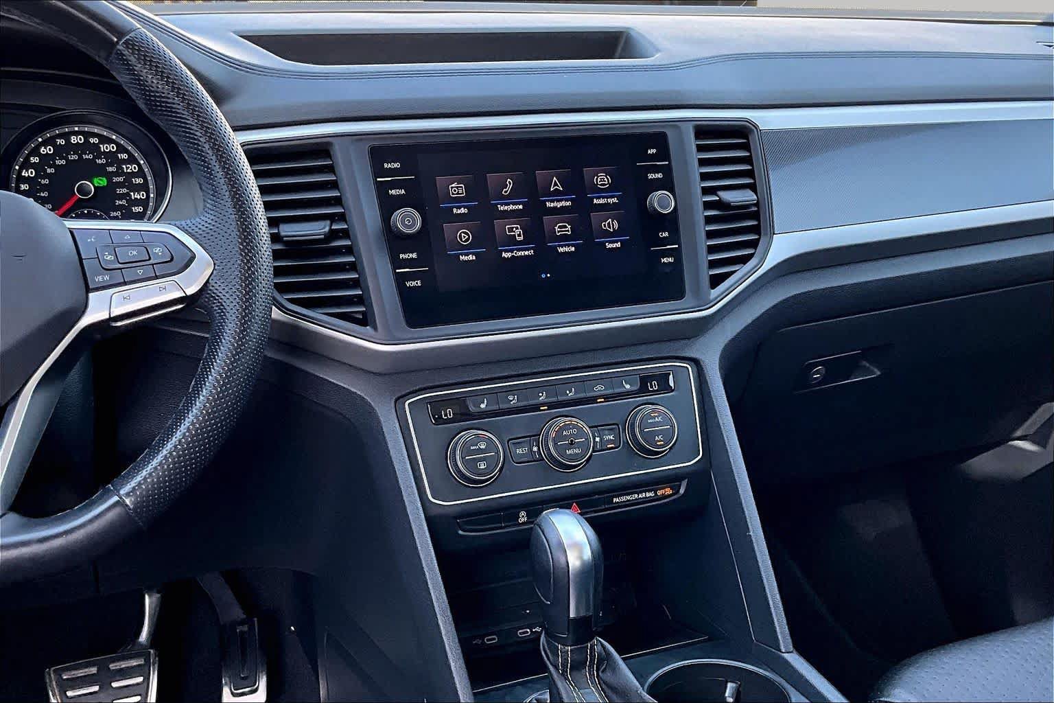 Used 2021 Volkswagen Atlas SE w/ Panoramic Sunroof Package FWD image 7