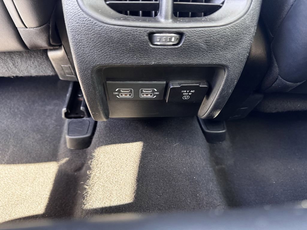 Used 2023 Jeep Cherokee Altitude Lux image 38