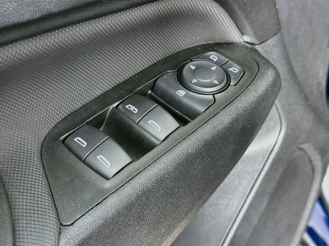 Used 2022 Chevrolet Equinox RS w/ RS Leather Package FWD image 30