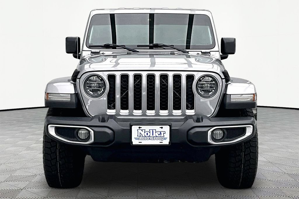 Used 2020 Jeep Gladiator Overland AWD/4WD image 3
