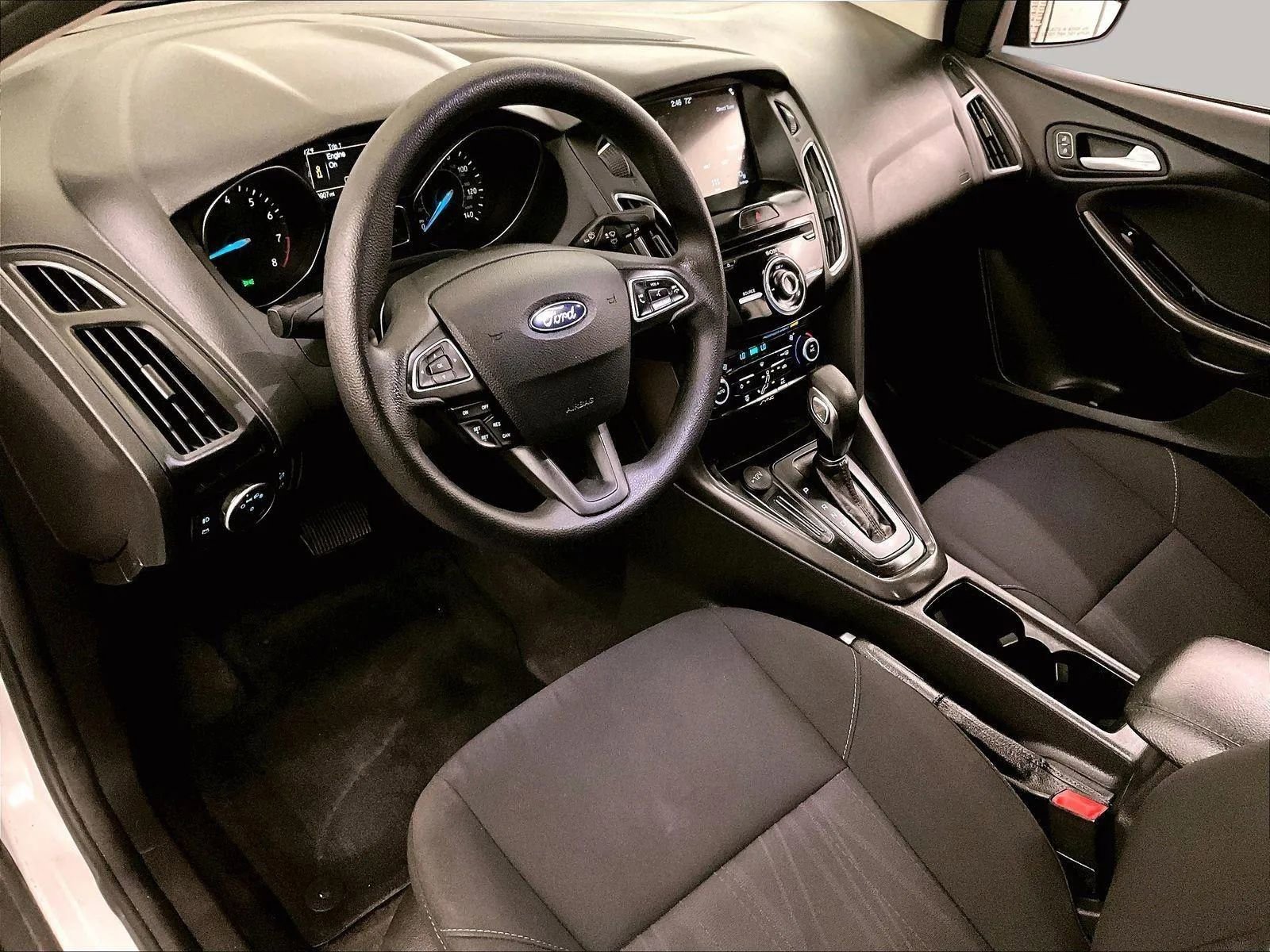 Certified 2018 Ford Focus SEL FWD image 12