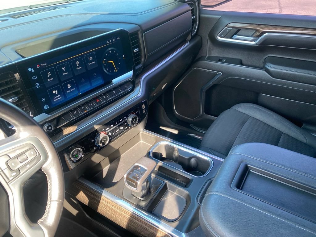 Used 2022 Chevrolet Silverado 1500 LT w/ Z71 Off-Road Package AWD/4WD image 25