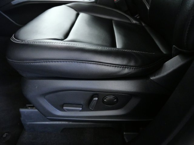 Certified 2023 Ford Explorer XLT w/ Equipment Group 202A AWD/4WD image 16