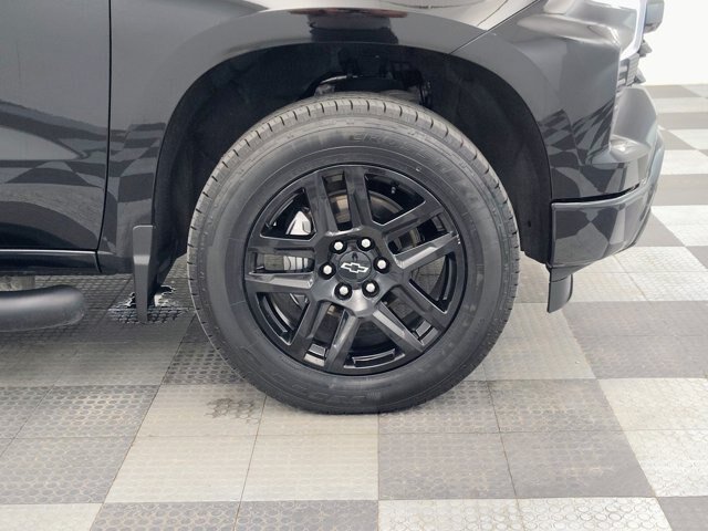 Used 2024 Chevrolet Silverado 1500 RST w/ Rally Edition AWD/4WD image 16