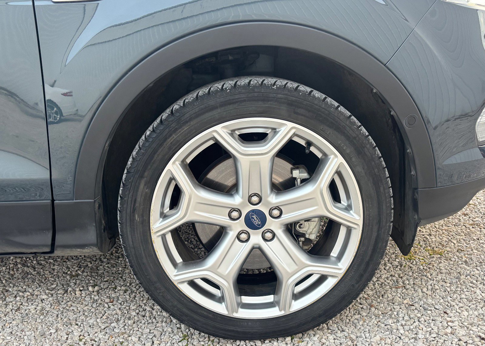 Certified 2019 Ford Escape Titanium image 17